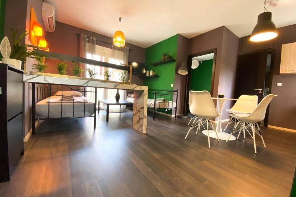 Green Apartment With View Комотини Екстериор снимка